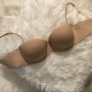 VS Angels Secret Embrace convertible strapless bra